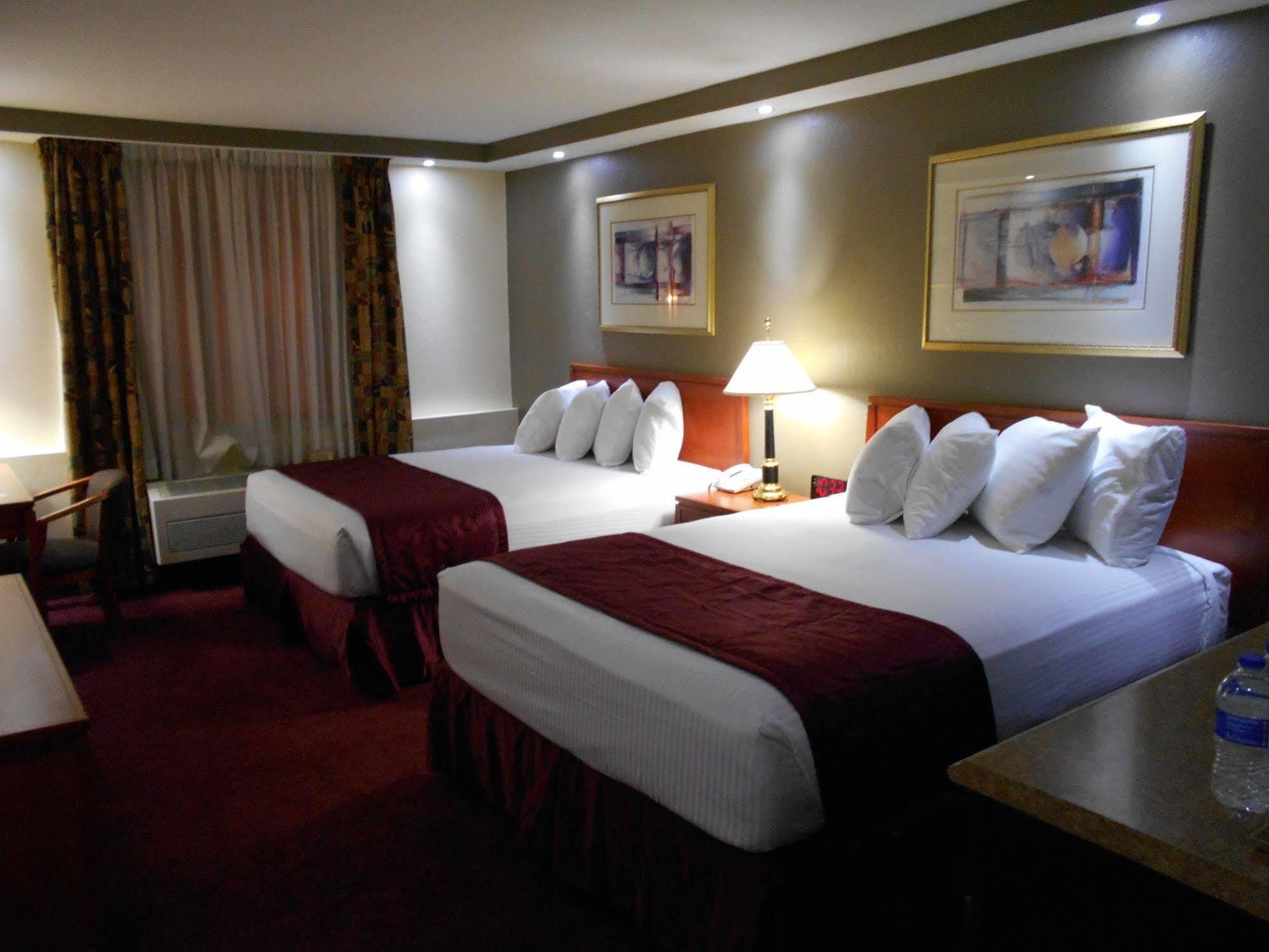 Best Host Inn Plaza Kansas City Bagian luar foto