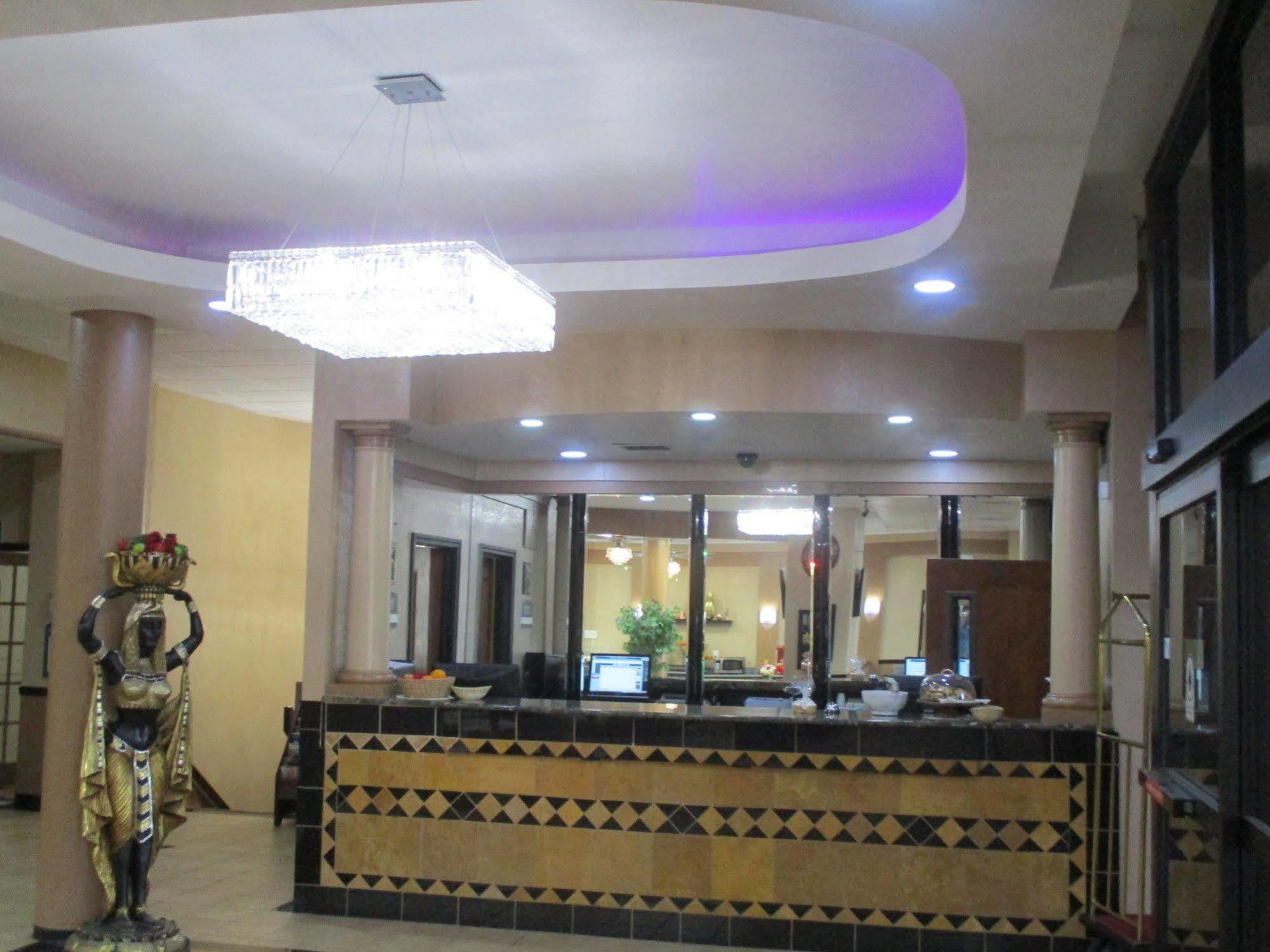 Best Host Inn Plaza Kansas City Bagian luar foto