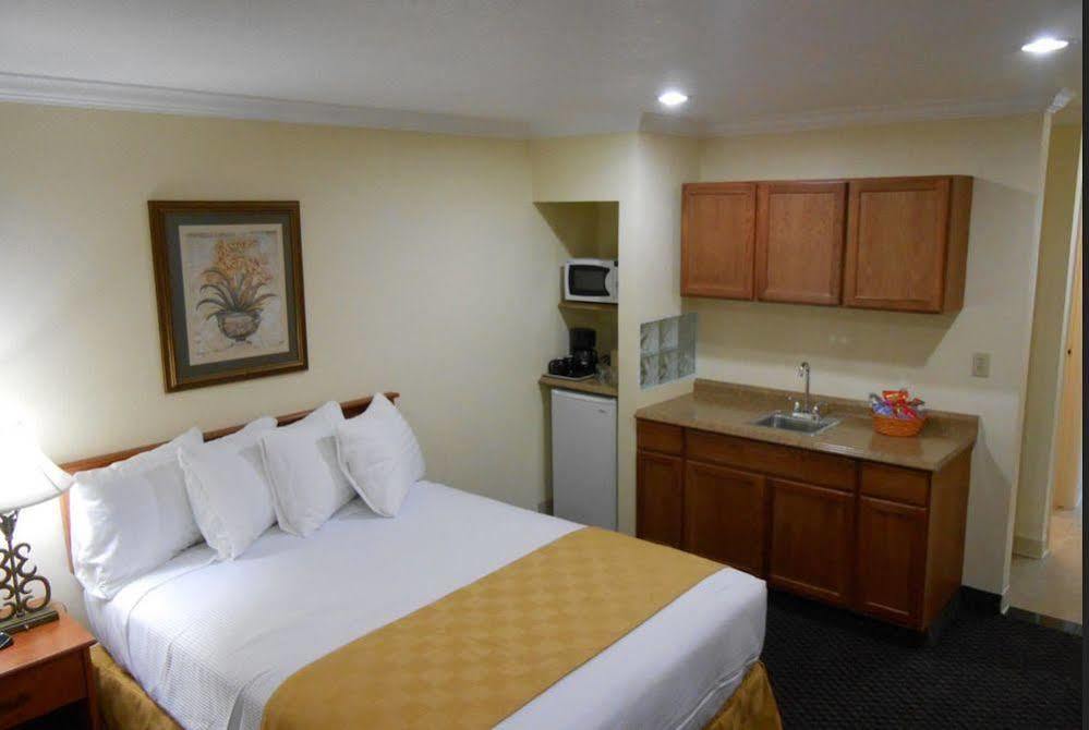 Best Host Inn Plaza Kansas City Bagian luar foto